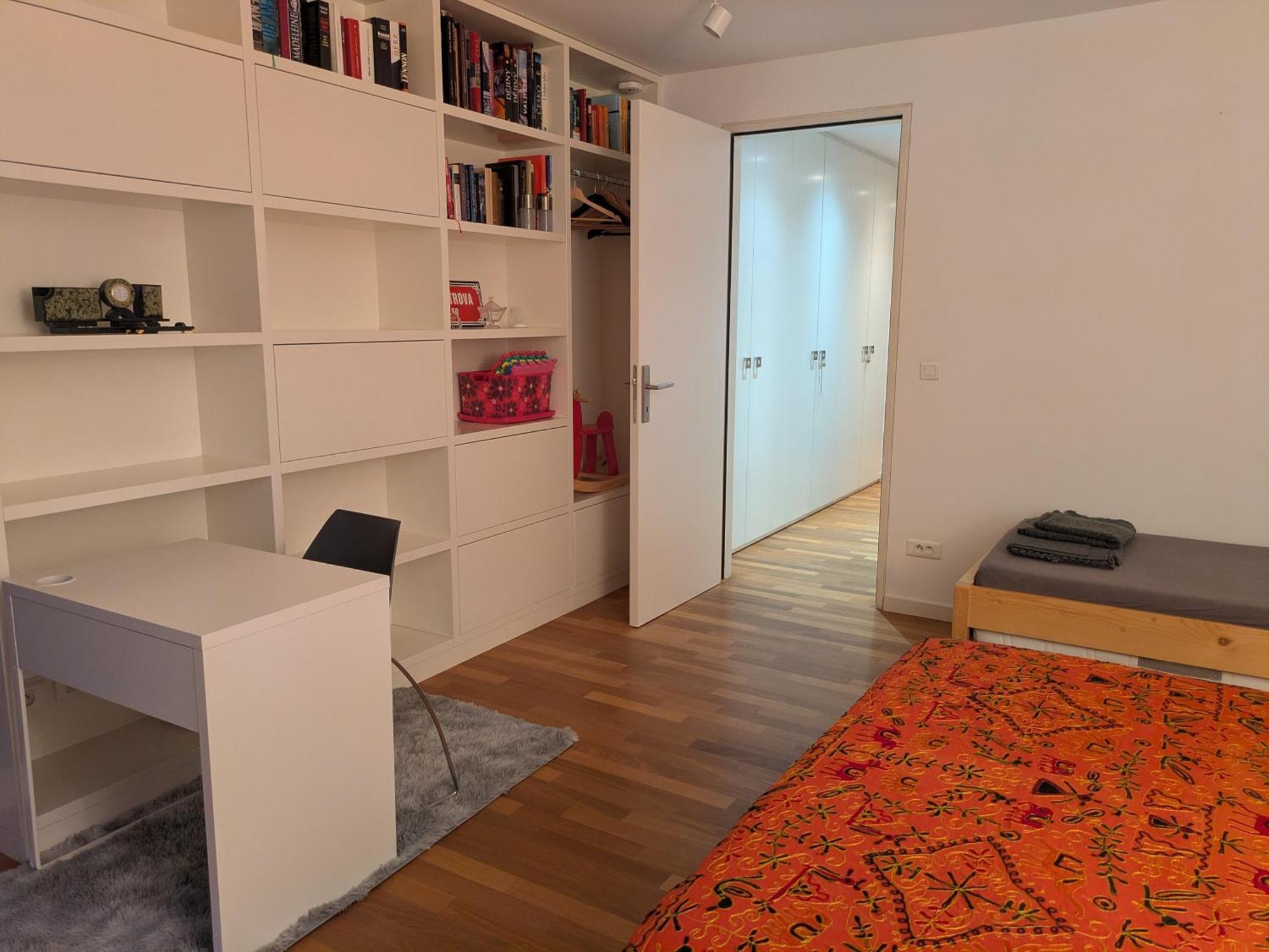 Michal Apartment 125M2 City Centre — Photos 1
